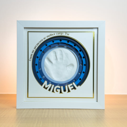 Quadro Toque de Amor Azul Escuro – para bebês de até 18 meses